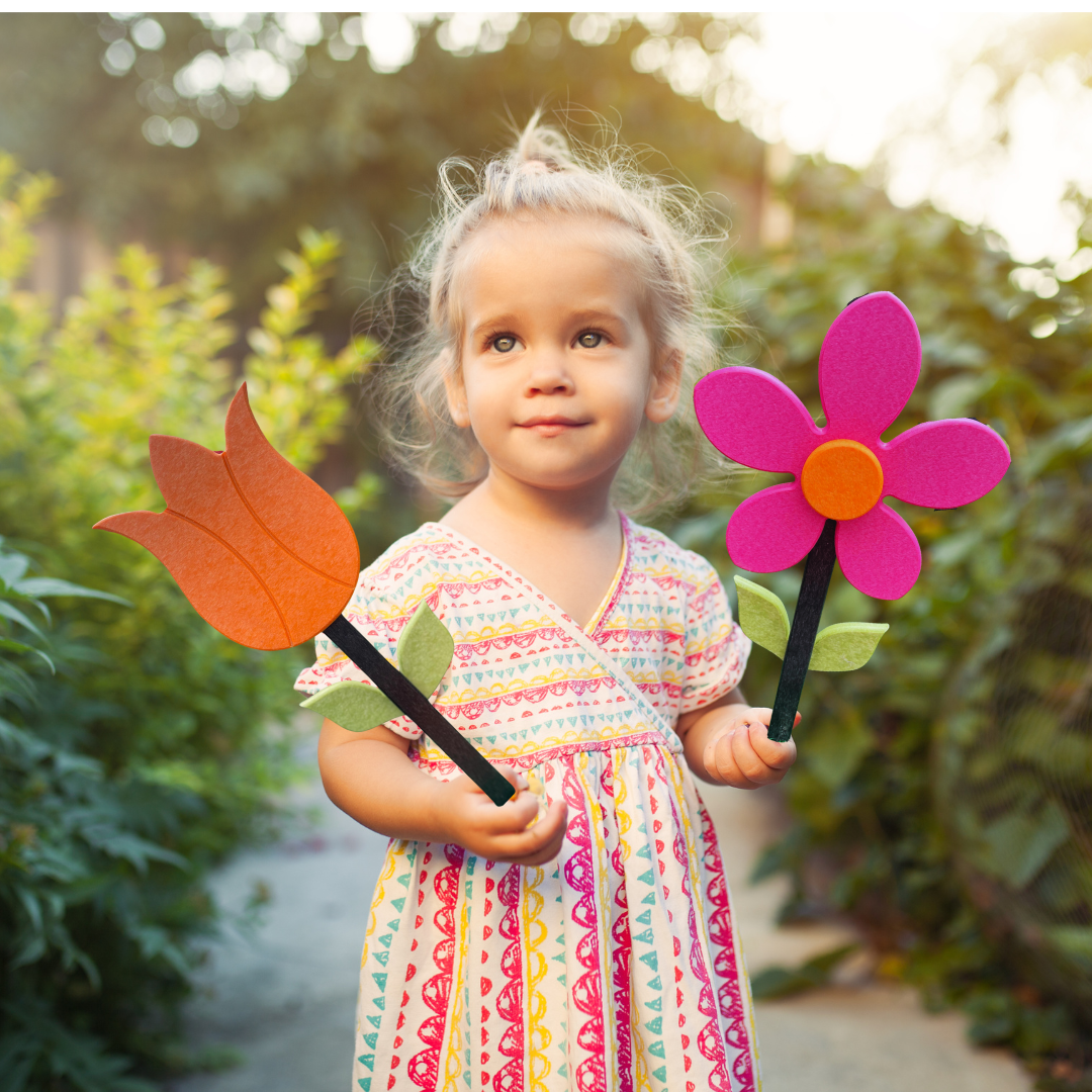 Poly Daisy Yard Stake  - Amish Made Poly Flower Decorations - The Flowers that Last Forever - Built a Vibrant Garden Poly Flower Yard Stakes