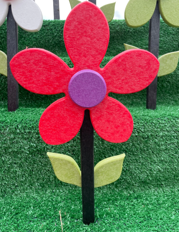 Poly Daisy Yard Stake  - Amish Made Poly Flower Decorations - The Flowers that Last Forever - Built a Vibrant Garden Poly Flower Yard Stakes